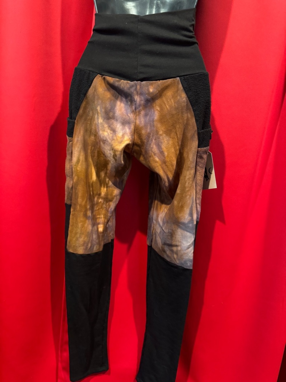 Brown and Black Crossfox Lucien Leggings size Small NWT - Picture 10 of 13